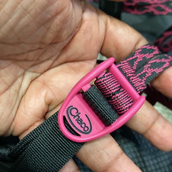 Chaco Women's Black and Pink Sandals sz 9 - Picture 8 of 11